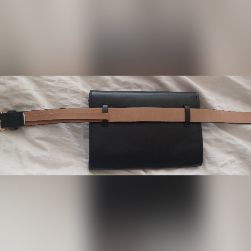 NWT Calvin Klein Belted Waist Pack - Picture 5 of 7